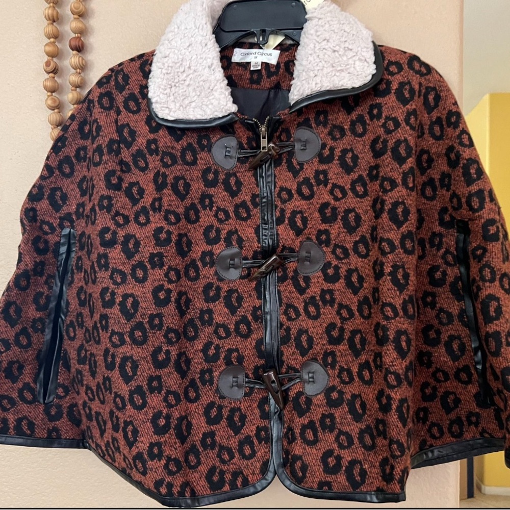 NEW Chaps Brown Leopard cape with Faux Fur Collar